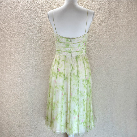 Carmen Marc Valvo Dress 100% Silk Size 4 A-Line Sleeveless Floral Design Lined - Picture 2 of 11
